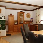 Casa de Férias Schmiedgut Haus im Ennstal