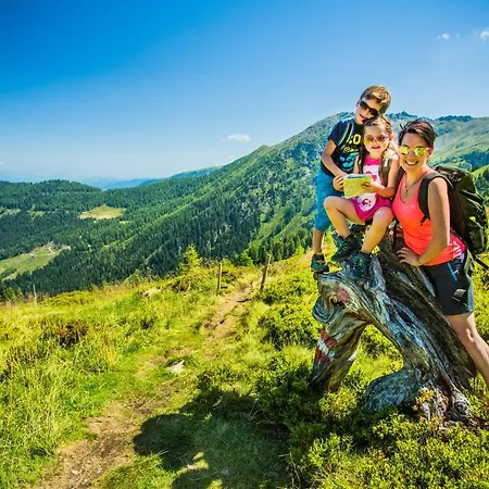 Semesterbostad Schmiedgut Haus im Ennstal